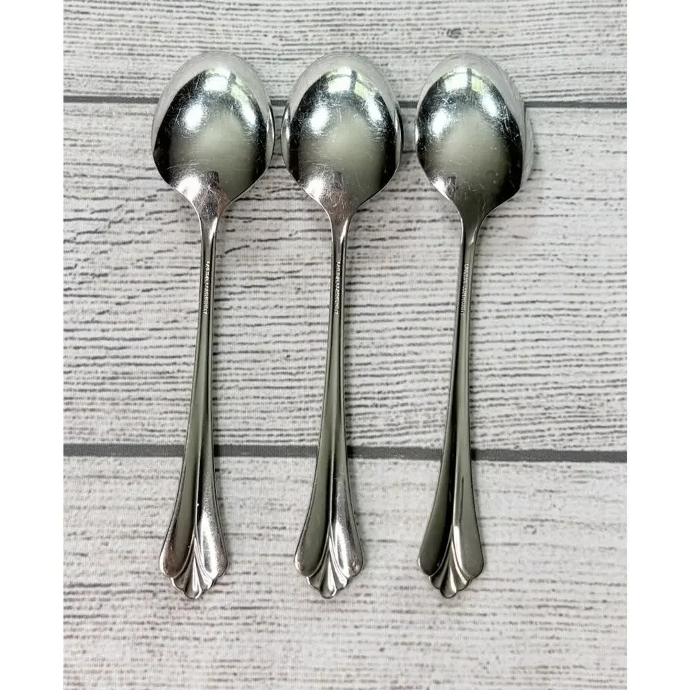 Vintage Oneida Soup Spoons ROYAL FLUTE Community 7